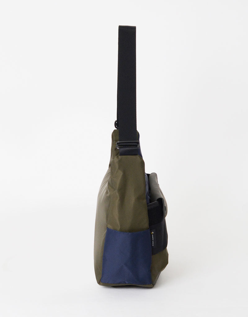 age shoulder bag No. 02372